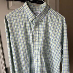 Vineyard Vines Men's XL button down shirt